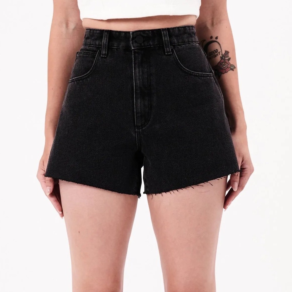Abrand Jeans A Venice Short Luna High-Rise Raw Hem Size 27 Vintage Black Women